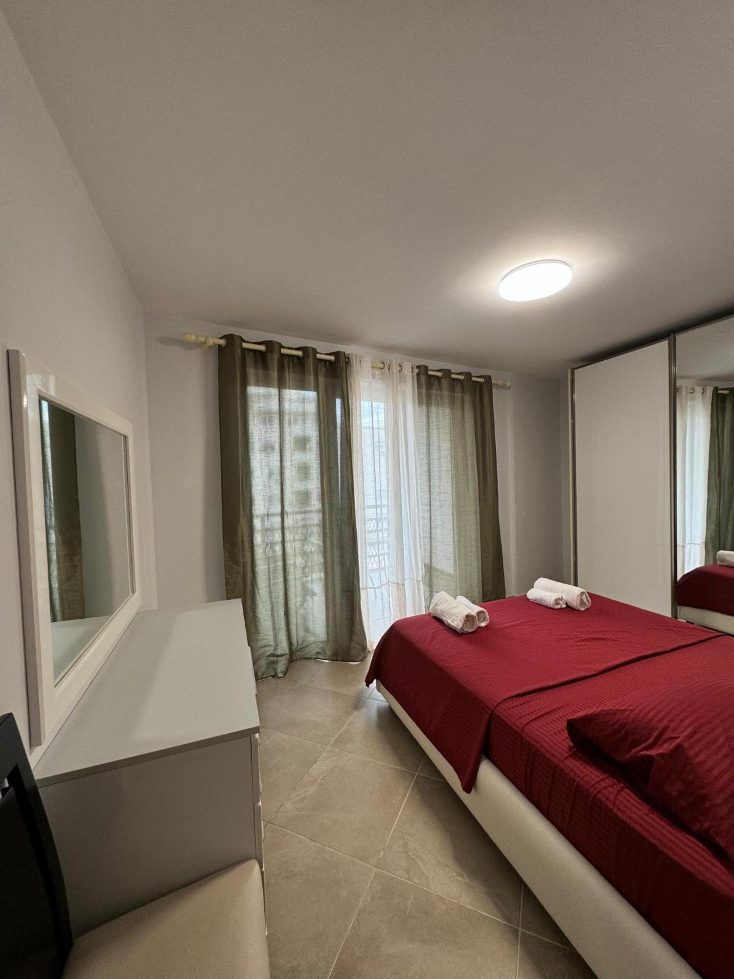 Apartamento Diem Near Pazari I Ri